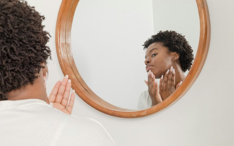 Makeup After 40: A Simple Routine for Everyday Confidence