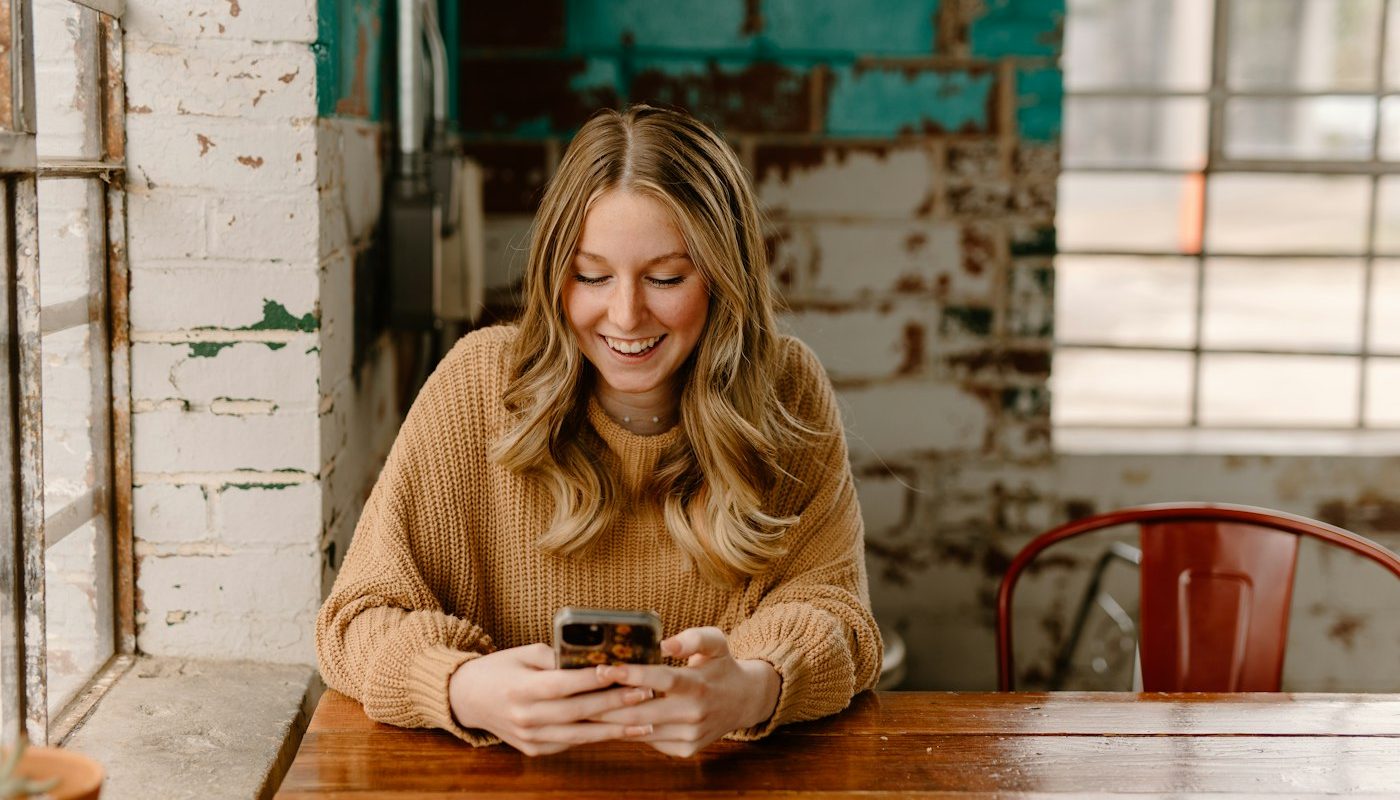 Before You Pay for a Dating App: Subscriptions and Features Explained