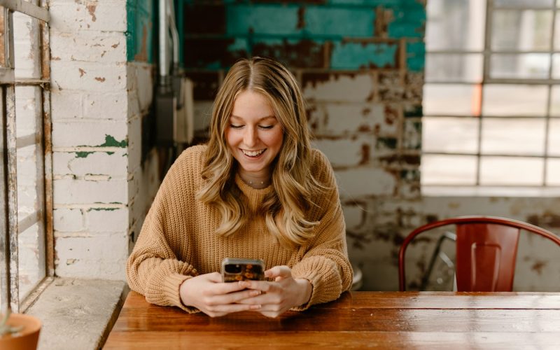 Before You Pay for a Dating App: Subscriptions and Features Explained